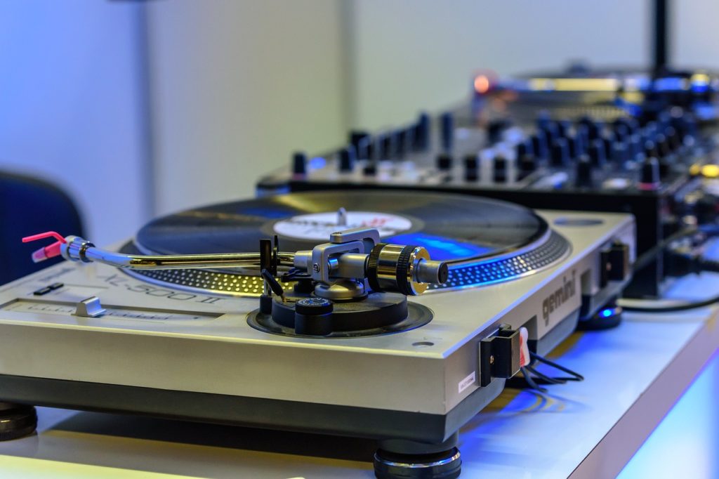 Valentin Rialland: DJ professionnel
