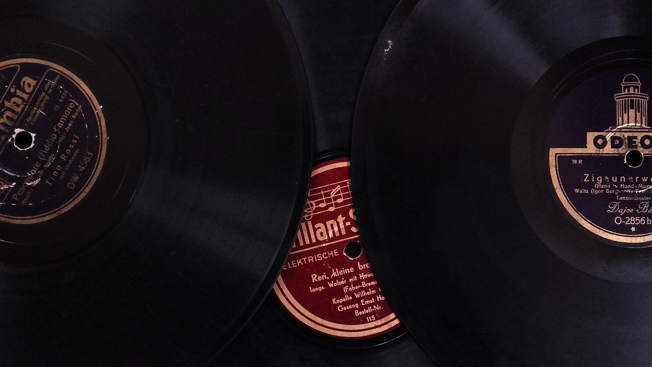 Platines vinyles ou digitales ? Que choisir selon Valentin Rialland
