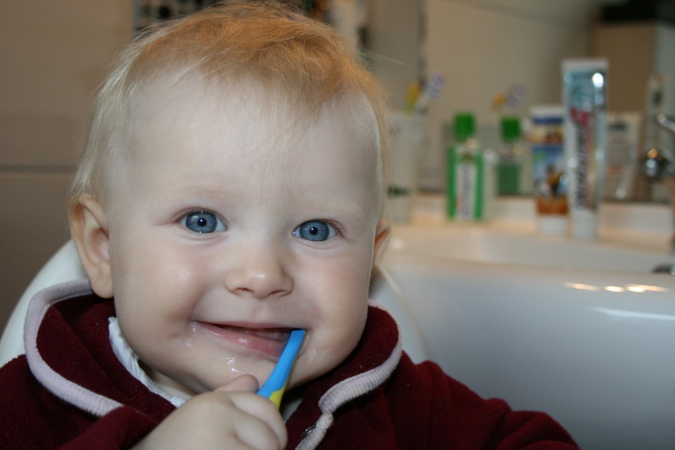 Bébé, brosse à dents, dentiste