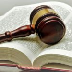 Depuis 2008 il est interdit de conserver les cendres