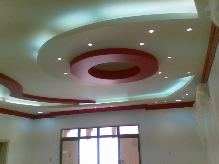 Quels sont les avantages offerts par un plafonnier LED ?