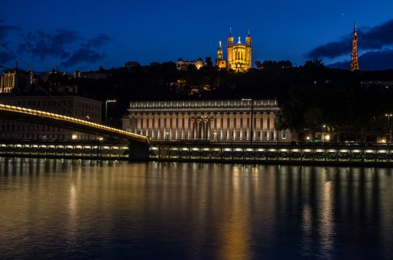 Découvrir la ville de Lyon en VTC