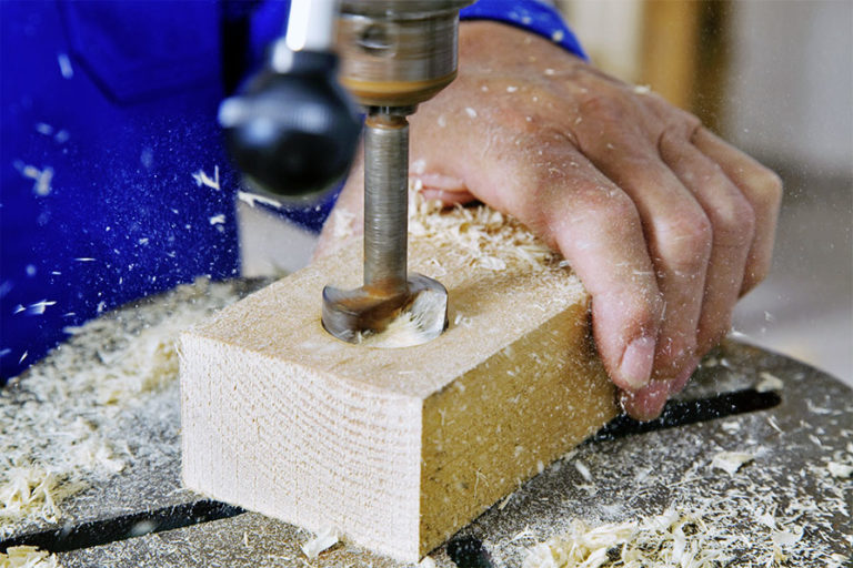 Comment devenir le meilleur artisan du bois ?