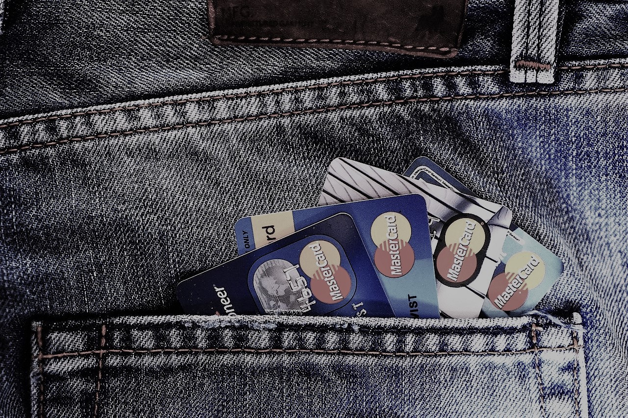 Avantages et inconvénients d’une banque en ligne