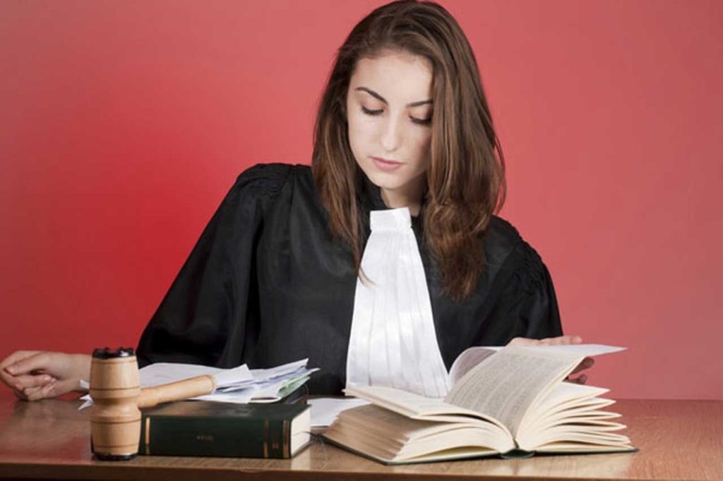 Comment trouver un bon avocat ?