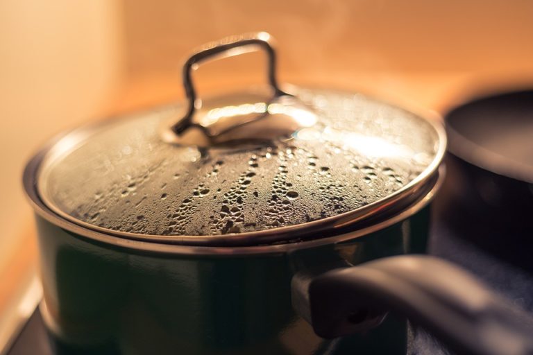 Tout savoir sur la marmite cuisson bain-marie