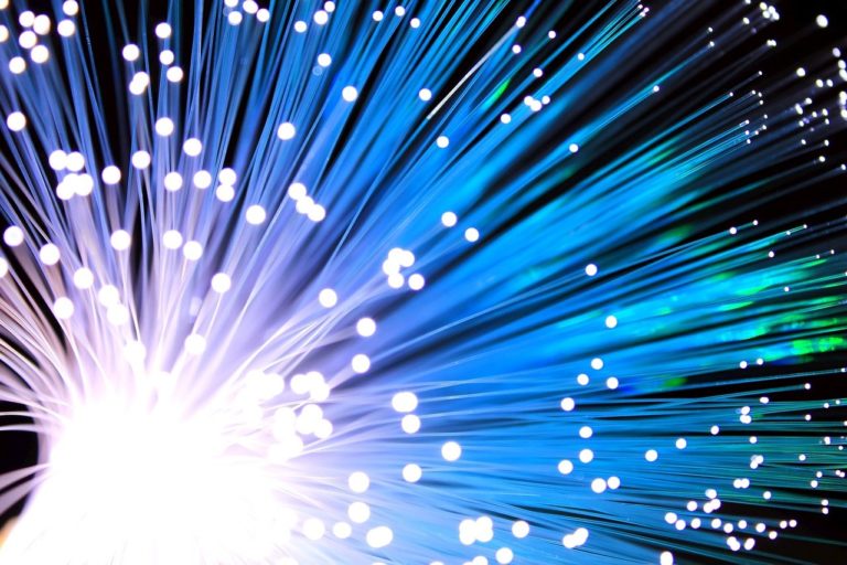 Qu’est-ce que la fibre optique ?