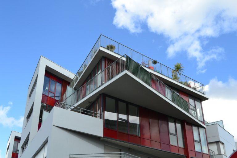 Par quels moyens trouver le bien immobilier idéal ?