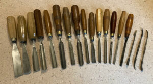 Outils de sculpture sur bois