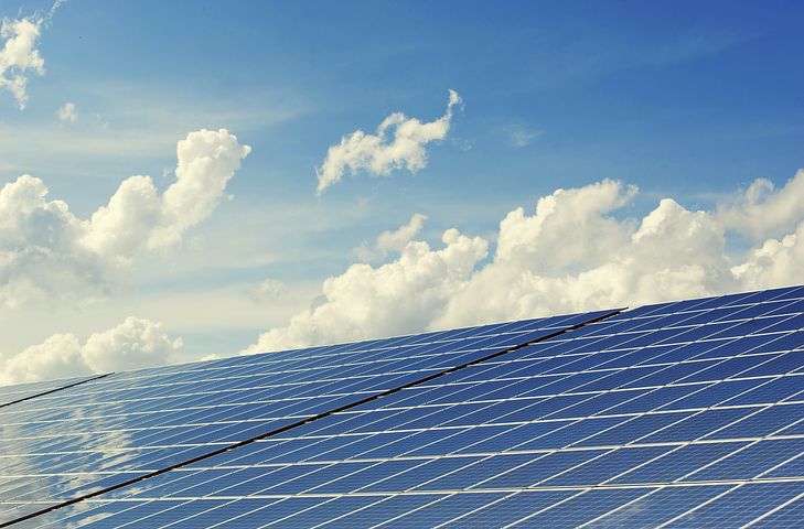 Quels sont les avantages d’un panneau solaire photovoltaïque ?