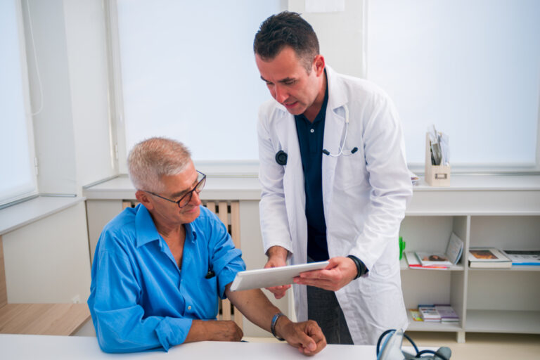 Implant capillaire : quels sont les avantages de cette procédure ?