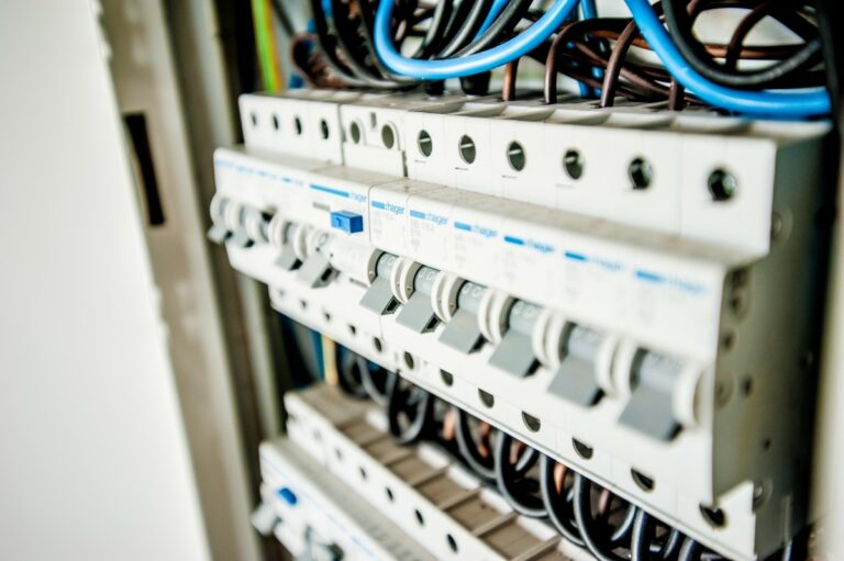 Dans quels cas peut-on solliciter les services d’un électricien?
