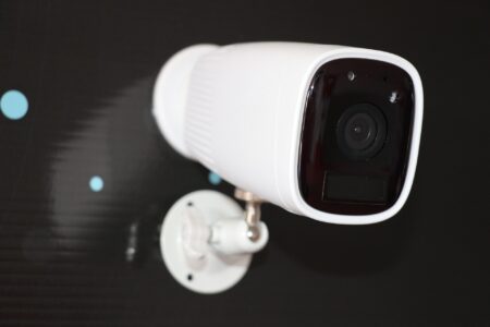 Caméra de surveillance autonome