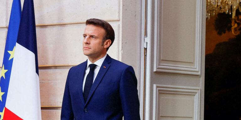 Macron : petit mais puissant