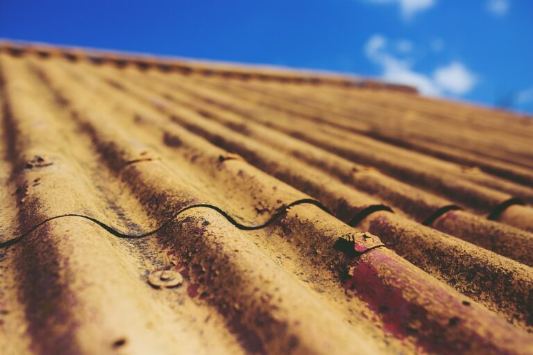 Quand faut-il réaliser la rénovation de son toit?