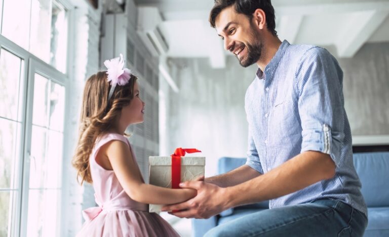 Quelle est l’importance d’offrir un cadeau pour un papa ?