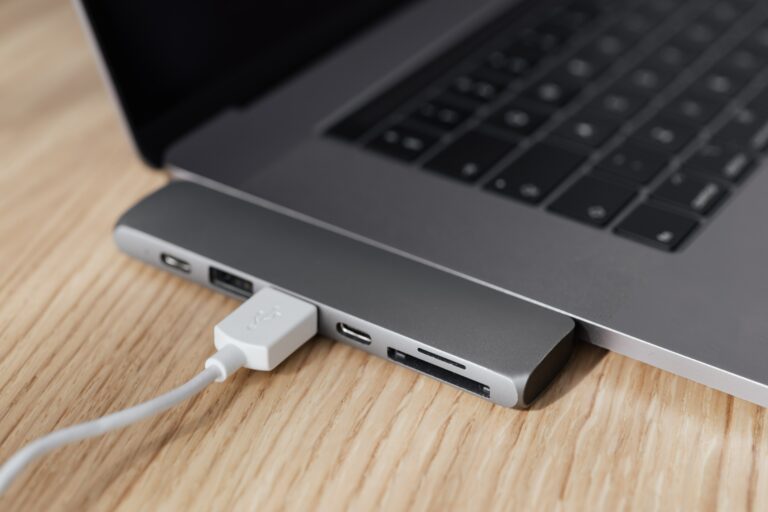 Connecteurs pour Cartes Électroniques : vérifiez les Connexions Fiables