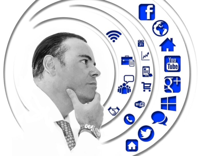 Comment maîtriser les informations et les médias sociaux? La nécessité de la maîtrise des Informations et des médias sociaux