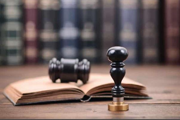 Le Rôle Essentiel de l’Avocat Spécialisé en Succession