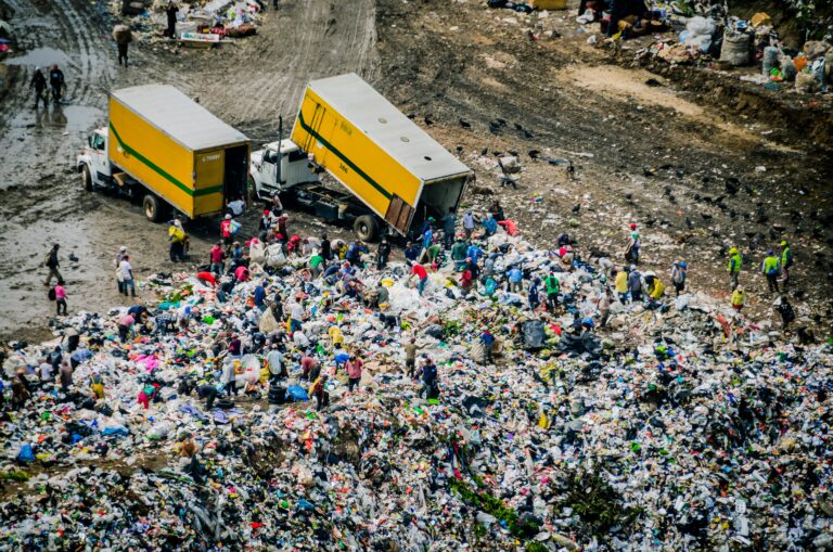 Gestion des Déchets Dangereux: L'Importance de la Traçabilité en Temps Réel